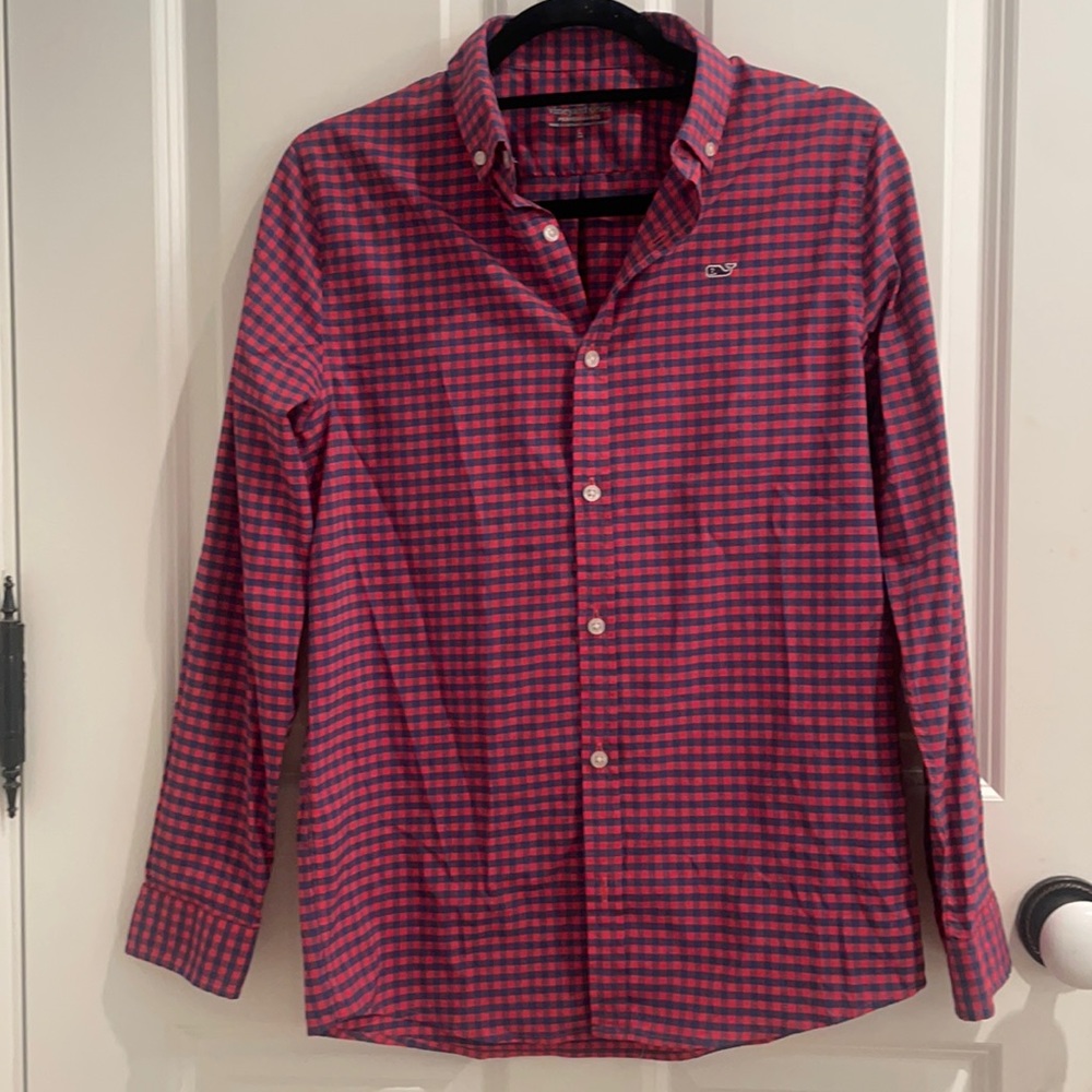 Vineyard Vines Button Down | Navy and Red | Size L